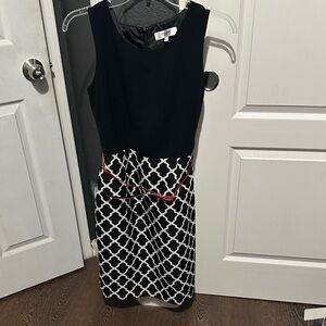 Jones New York Black & White Sleeveless Midi Dress with Pink Belt
